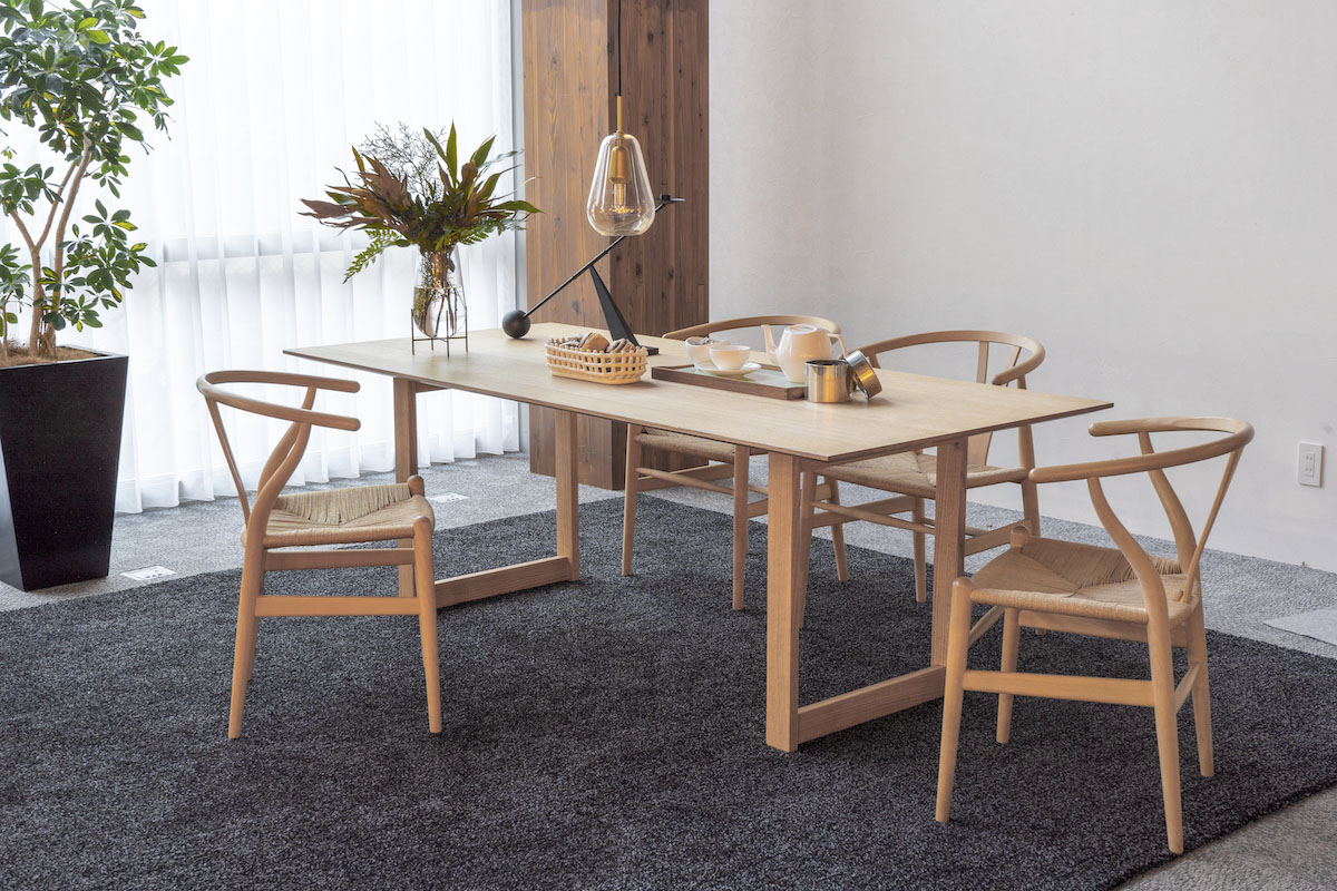 YU UT2 DINING TABLE W 220cm × D 90cm