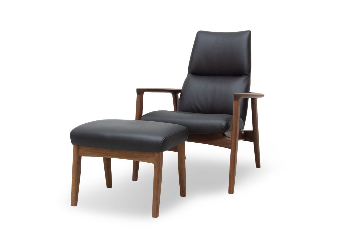R42 LOUNGE CHAIR